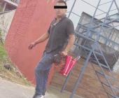Decapitó a un hombre y paseó la cabeza