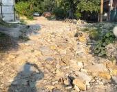 Calle Alemania es auténtica pedrera