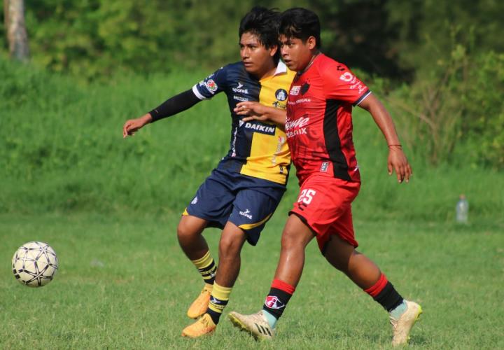 Atlético San Luis y Xalcuatla empataron a 5 en un juegazo