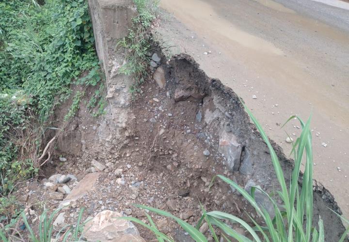 Ignoran riesgos en tramo Providencia–Tampacán