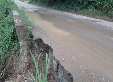 Ignoran riesgos en tramo Providencia–Tampacán