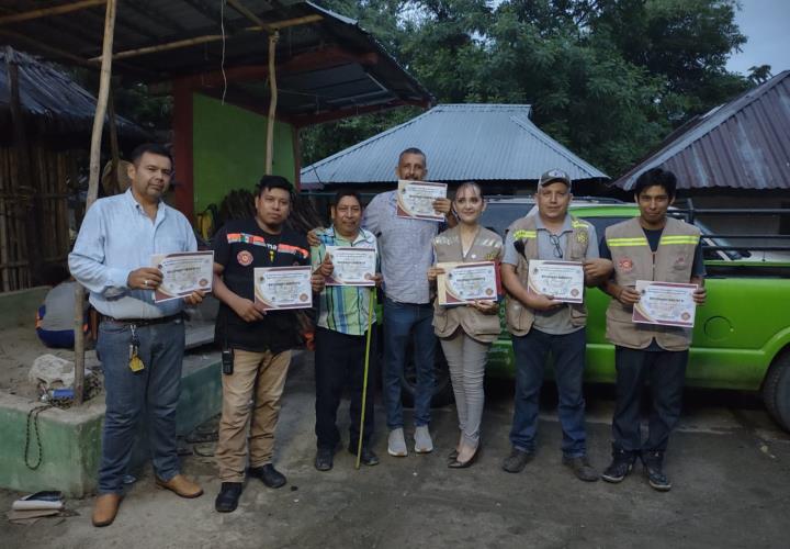 Reconocen a voluntarios