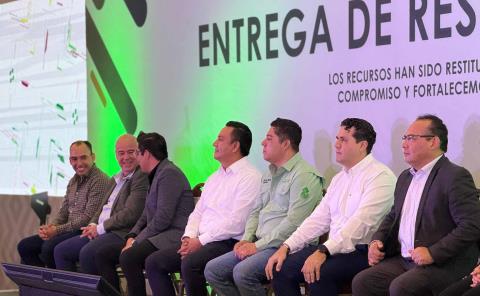Arnulfo acudió a entrega de Resarcimientos 2025
