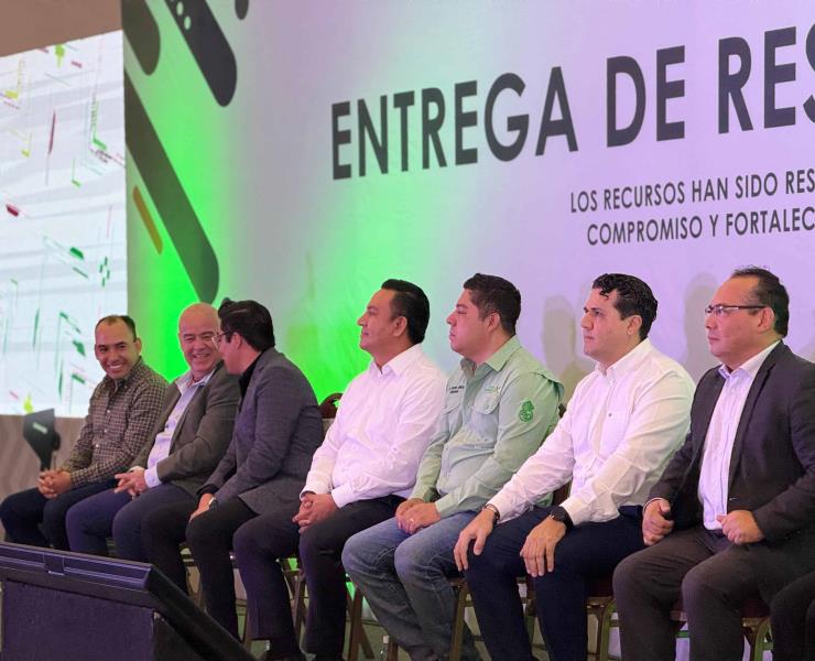 Arnulfo acudió a entrega de Resarcimientos 2025
