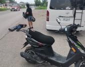 Pareja lesionada al derrapar moto