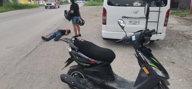 Pareja lesionada al derrapar moto Pareja lesionada al derrapar moto