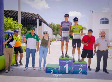 Brilla Matlapa en maratón ciclista de la Huasteca