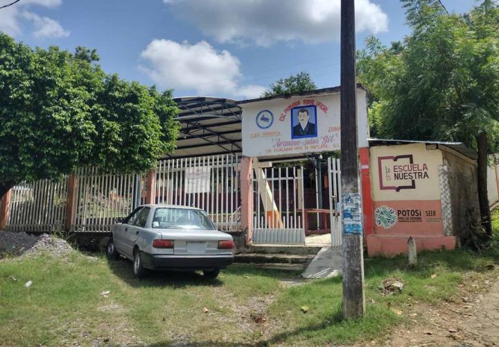 Robaron en primaria de Matlapa