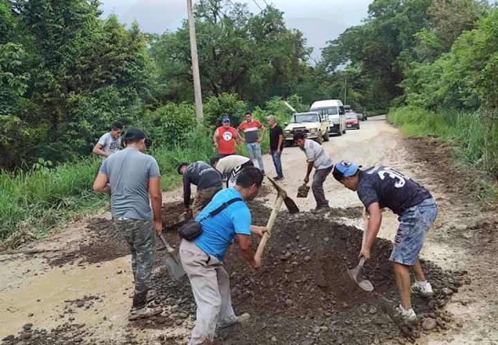 Con el 70 por ciento de carreteras en mal estado