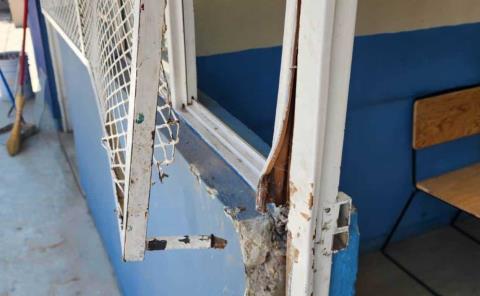 Temen atracos en las escuelas 
