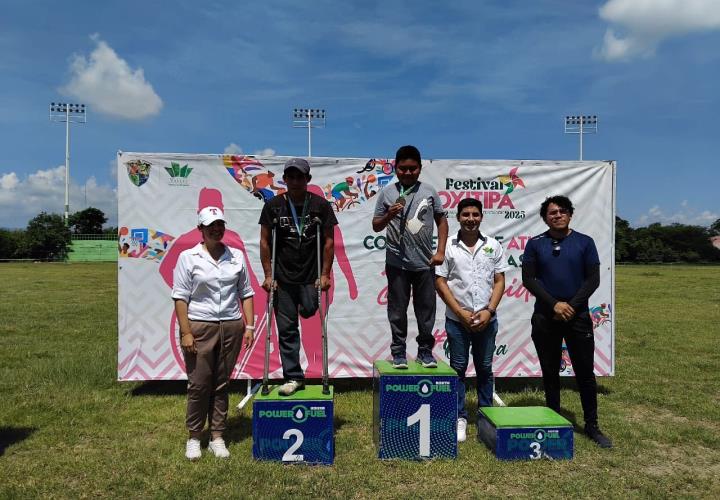 Gana niño de 10 años en atletismo adaptado; compiten en Oxitipa 2025