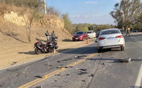 Motociclistas son  peligro en rúa 70
