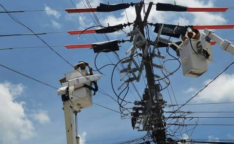 Averias en postes eléctricos bajo lupa
