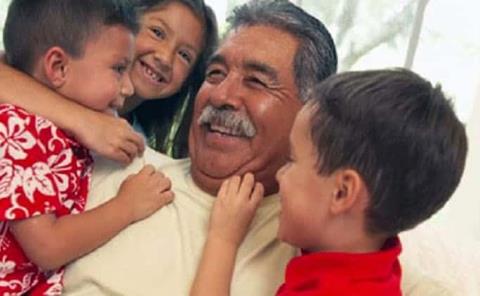 Pidieron honrar  a los abuelos
