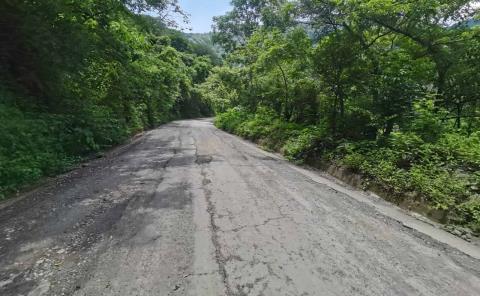 Muchos accidentes por tramo sinuoso
