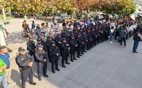 Respalda alcalde iniciativa para pensionar a Policías Municipales