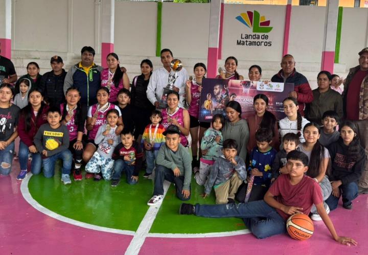 Emotiva ceremonia de entrega de premios en basquet de Agua Zarca