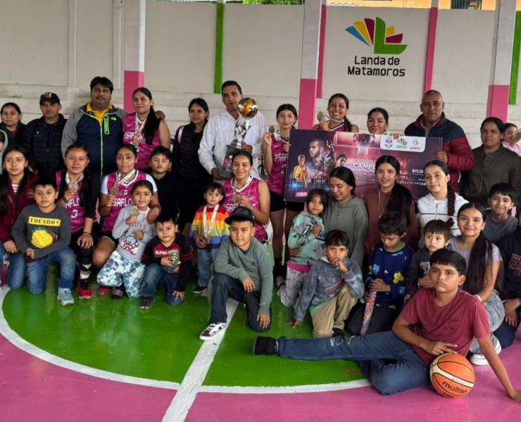 Emotiva ceremonia de entrega de premios en basquet de Agua Zarca

