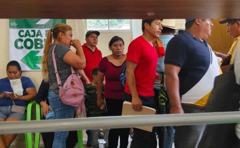 Saturado servicio de expedición de actas 
