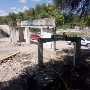 Saquearon el viejo puente