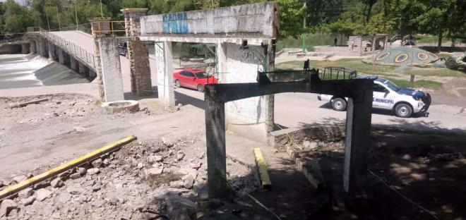 Saquearon el viejo puente