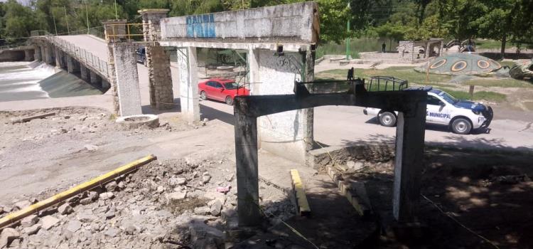 Saquearon el viejo puente Saquearon el viejo puente