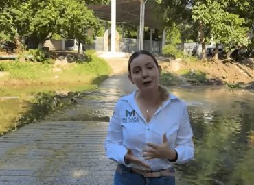 Arrancó Presidenta desazolve del arroyo Acontla