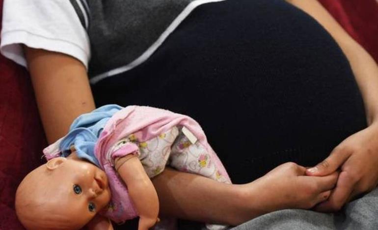 Disminuye embarazos en las adolescentes