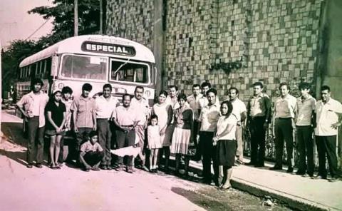 Autobuses azules´ fueron  un símbolo de solidaridad
