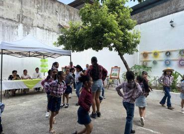 Clausuran curso "Mis vacaciones en la biblioteca 2025" en Matlapa