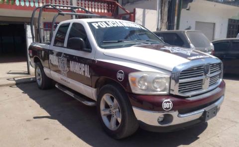 Se impacta contra puente en Tampacán