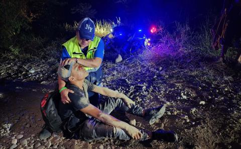 Motociclista auxiliado tras accidente 
