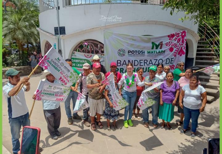 Arranca rehabilitación total de la plaza principal 