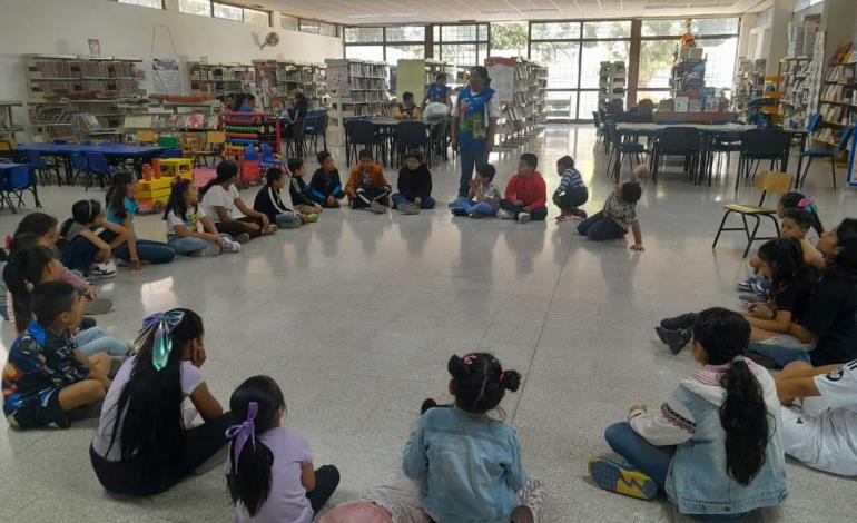 Fomentan lectura en niños con talleres de verano