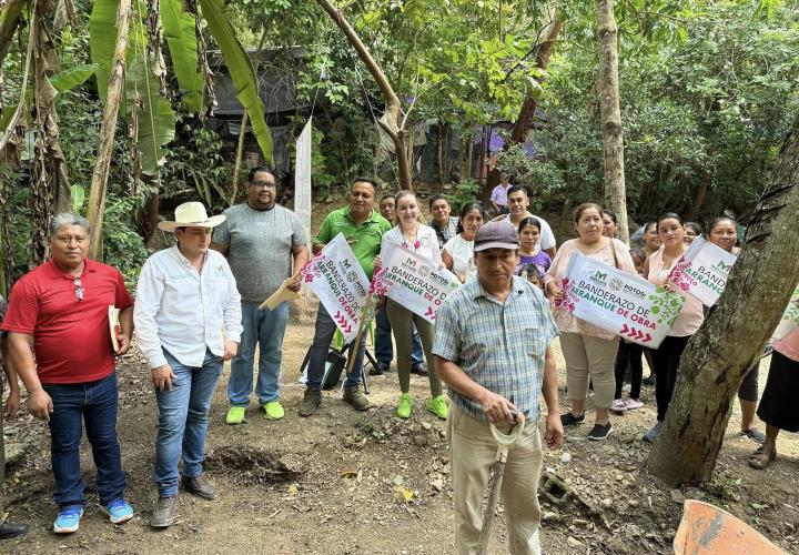 Avanza transformación en Matlapa con nueva obra peatonal