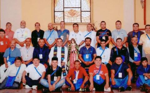 Iglesia invita  a sus cursillos 
