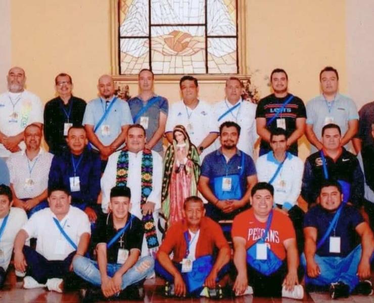 Iglesia invita  a sus cursillos 
