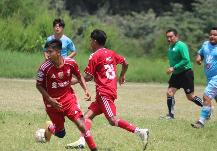 Mecatlán aporreó a los Bandidos FC 8-0