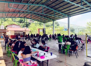 Llevan jornada de salud y bienestar a Pahuayo Primero