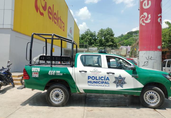 Mujer herida al sufrir caída