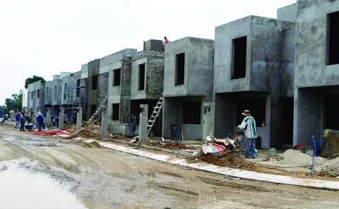 Casas Infonavit por 100 puntos