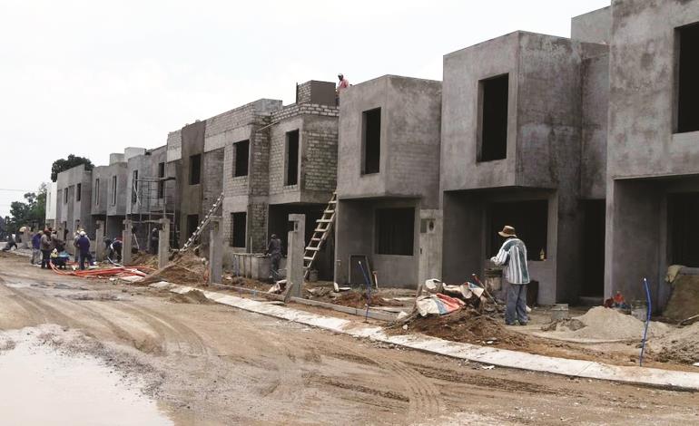 Casas Infonavit por 100 puntos