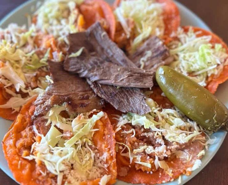 Destacan enchiladas  como rica gastronomía

