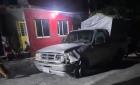 Rocas impactaron a una camioneta