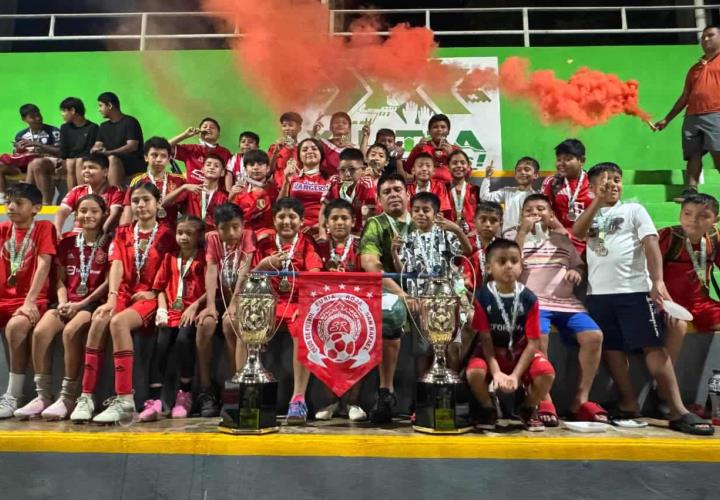 San Rafael con doblete histórico de títulos en la Copa Tuzos Xilitla