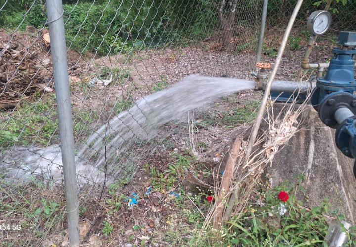 Restablecen sistema de agua potable en Coyolo tras falla eléctrica