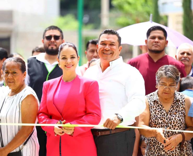Inauguró AUR obra  en Col. Santa Julia
