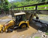 Dan continuidad a desazolve en el arroyo Ojoxio