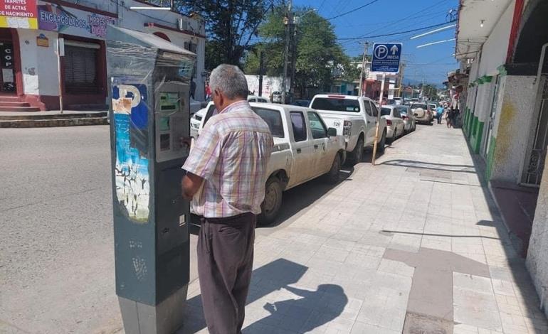 Se rajó Medina para operar parquímetros