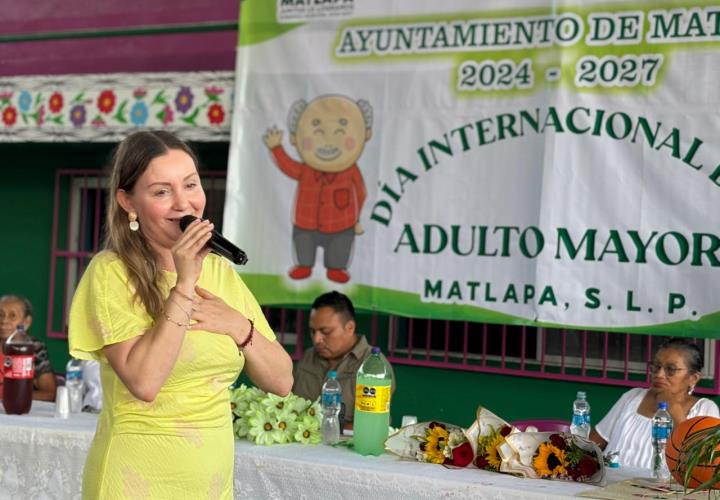 Celebran el Día Internacional del Adulto Mayor con reconocimiento a los abuelos
